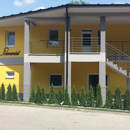 Promenad Apartmany Veľký Meder エクステリア 写真