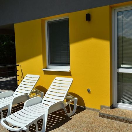 Promenad Apartmany Veľký Meder エクステリア 写真