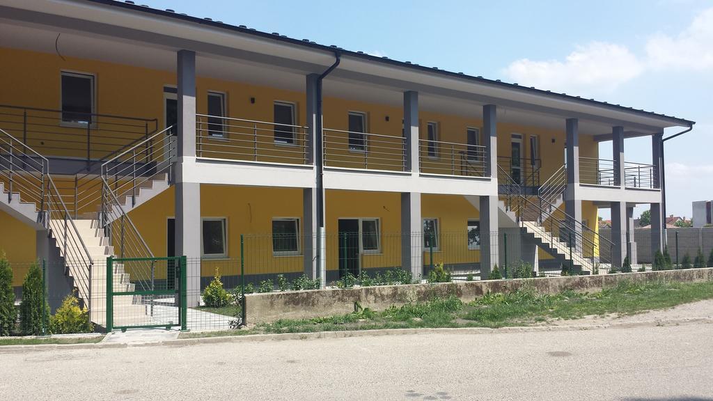 Promenad Apartmany Veľký Meder エクステリア 写真