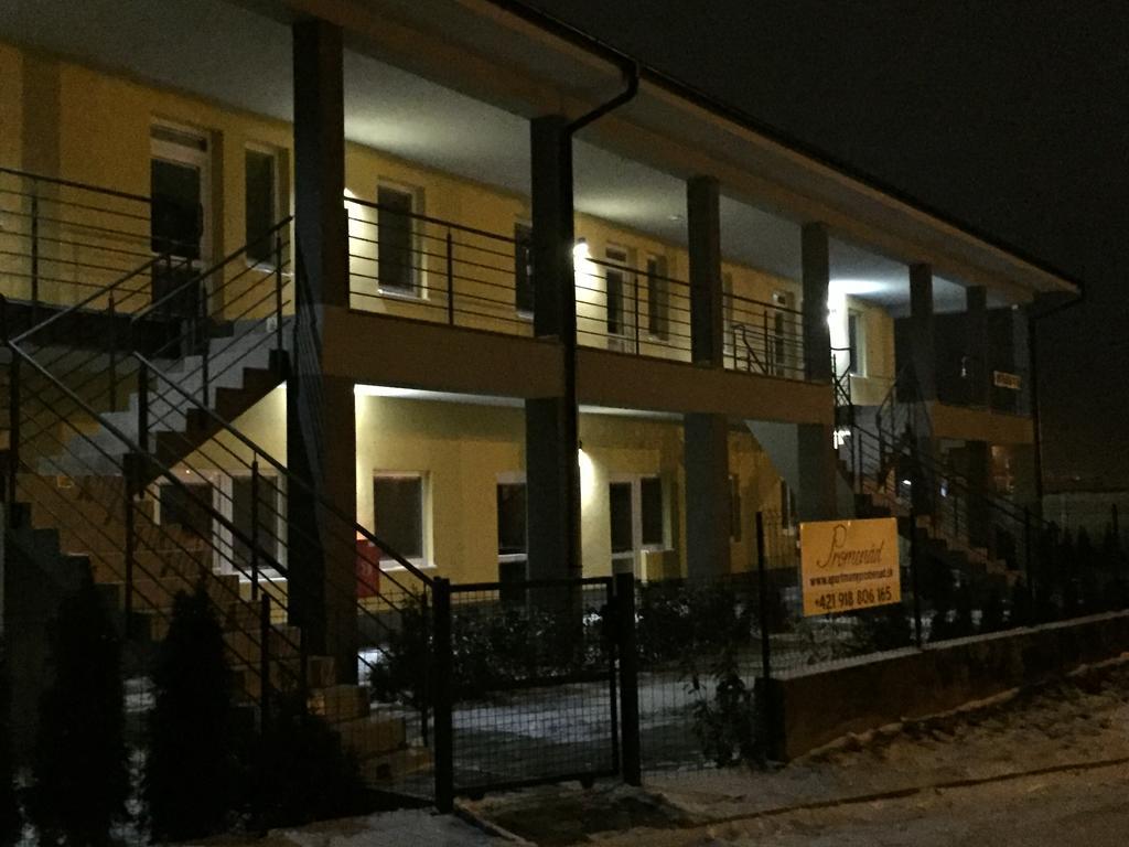 Promenad Apartmany Veľký Meder エクステリア 写真