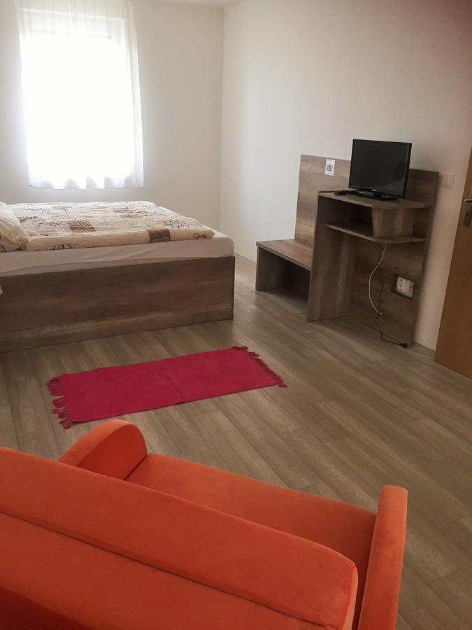 Promenad Apartmany Veľký Meder エクステリア 写真